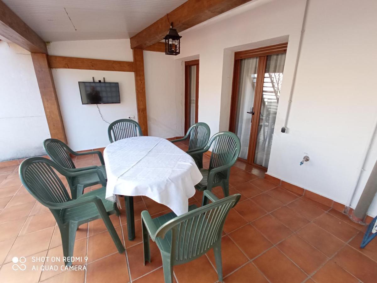 Apartamentos La Casona De Ezcaray Con Terrazas Y Patios Individuales Kültér fotó
