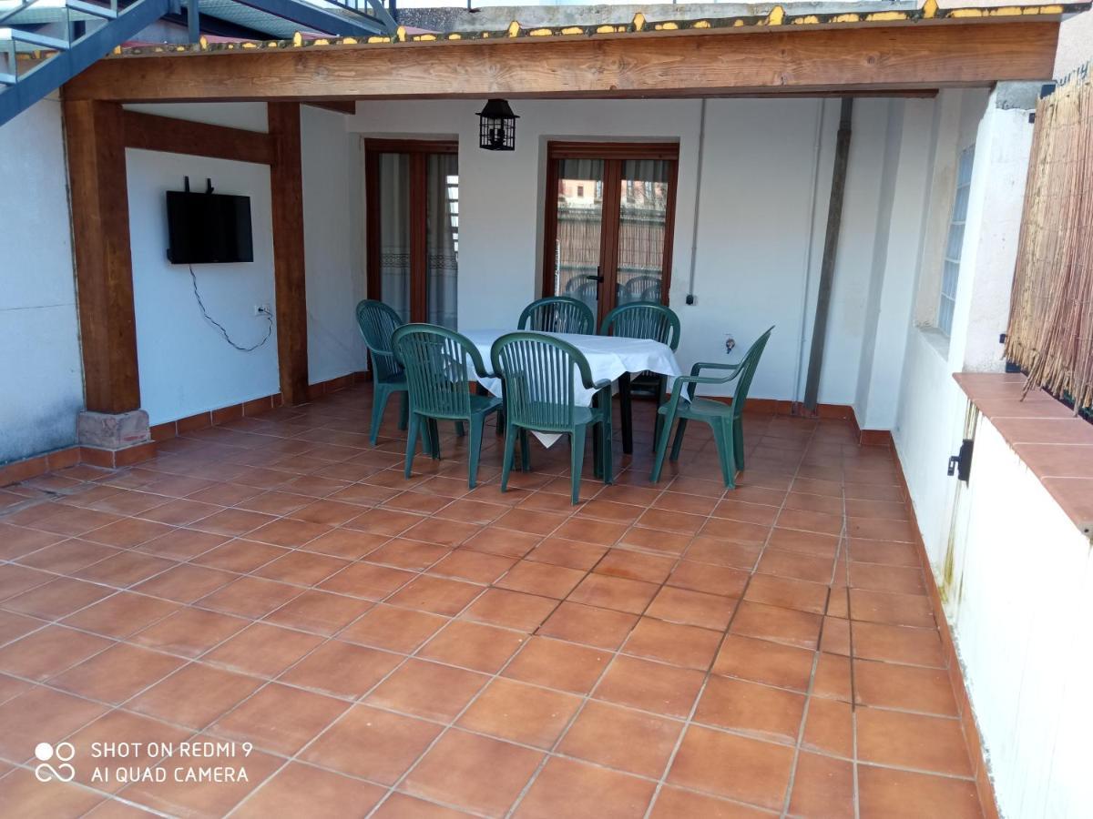 Apartamentos La Casona De Ezcaray Con Terrazas Y Patios Individuales Kültér fotó