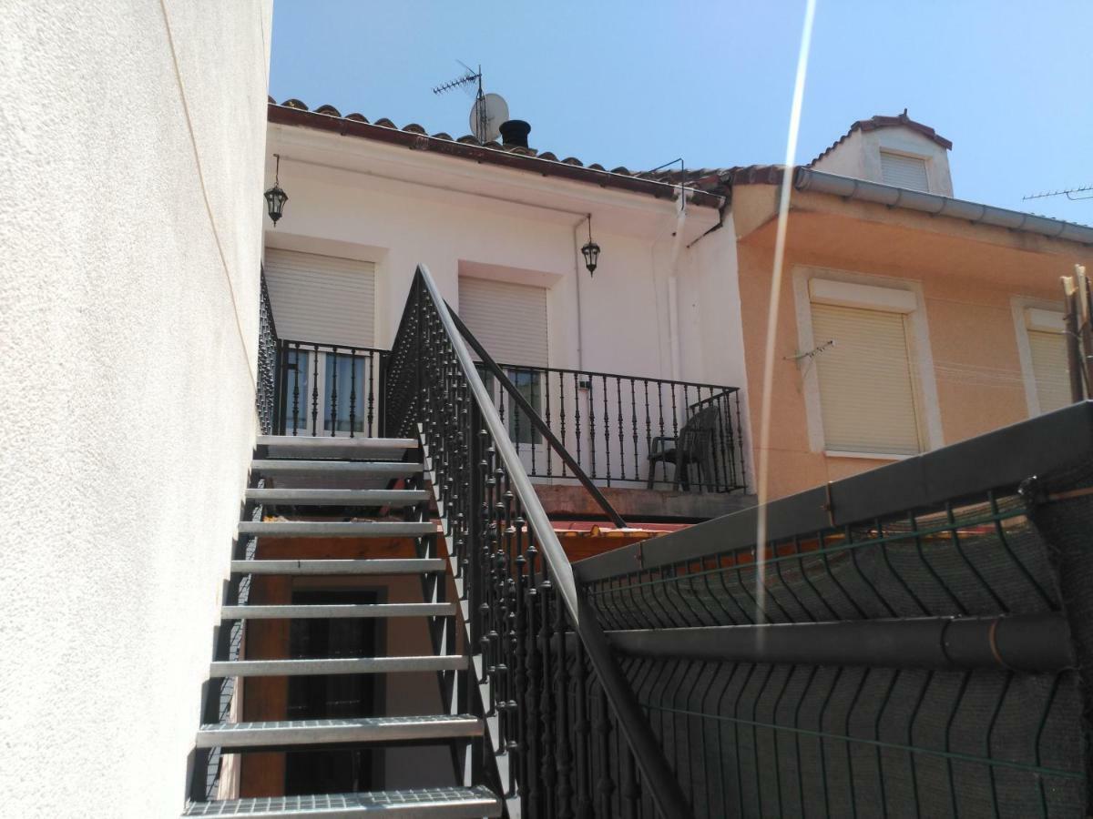 Apartamentos La Casona De Ezcaray Con Terrazas Y Patios Individuales Kültér fotó